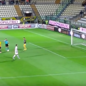 AR Blue Clean: un marchio sportivo