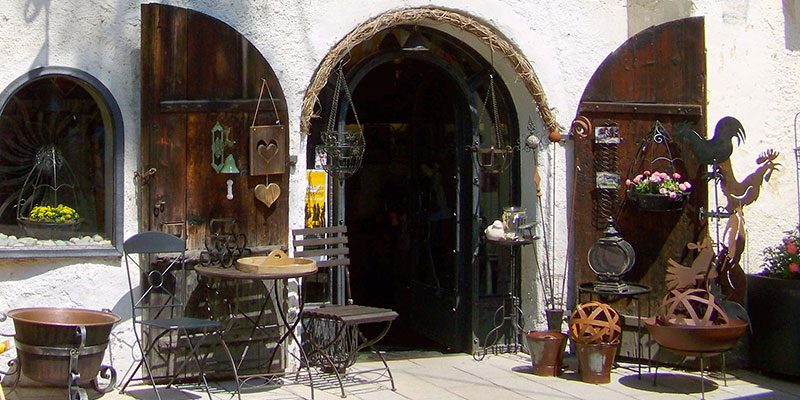 Botteghe e negozi di vicinato in caduta libera