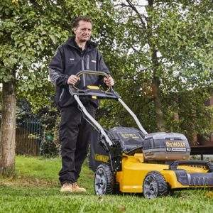 Dewalt espande la gamma per il giardino