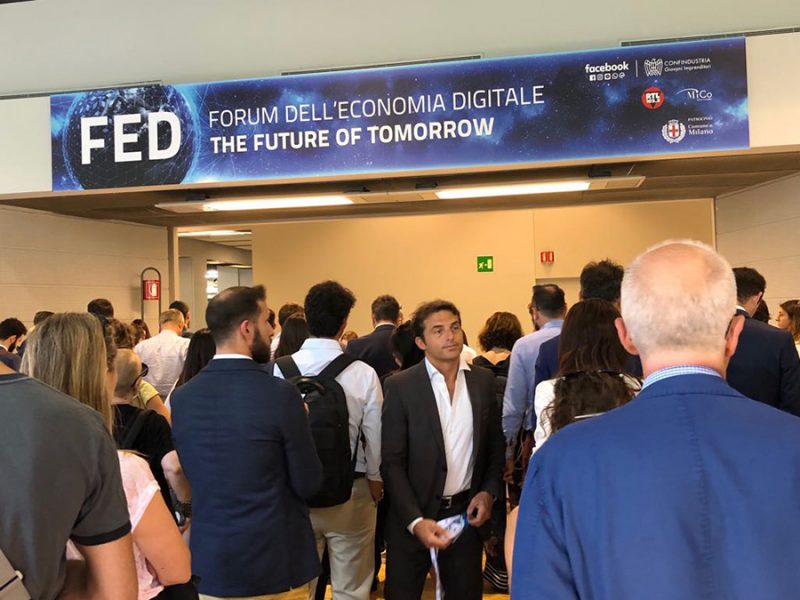 Tutti in coda per il Forum dell&rsquo;Economia Digitale