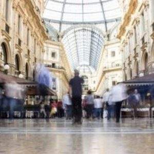 Trend positivo per negozi e centri commerciali
