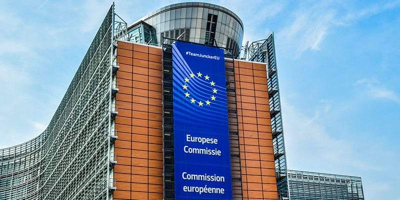 Acquisti online. Secondo UE informazioni poco chiare su prezzi e sconti