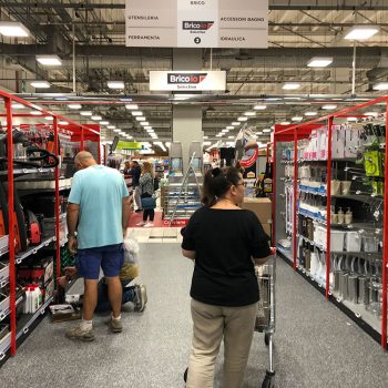 Aperture domenicali? Le insegne rispondono