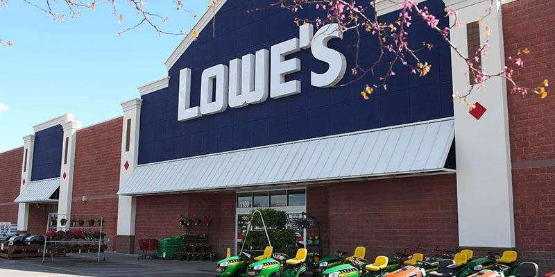 Lowe perde vendite e chiude 34 negozi in Canada