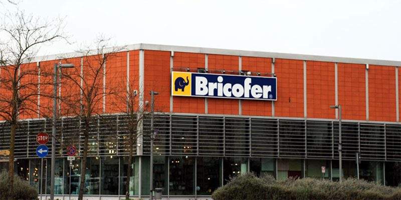 Bricofer &ldquo;Le Maioliche&rdquo; non chiude. E&rsquo; in ristrutturazione