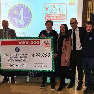 Maxi Zoo Italia, un premio e una donazione