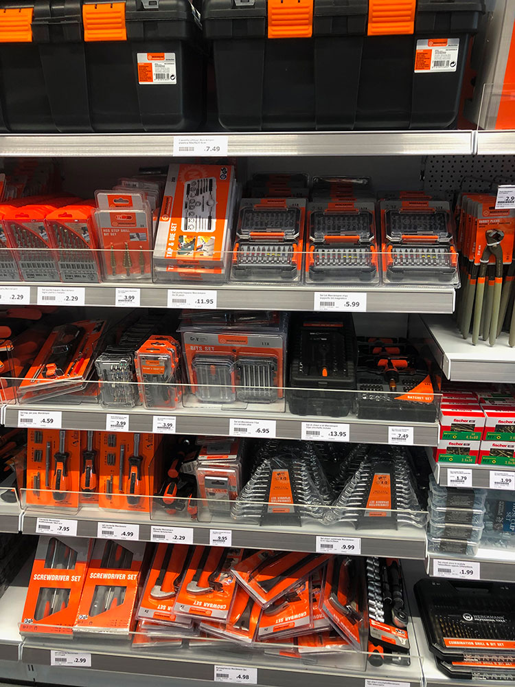 Action a Vanzaghello (MI)