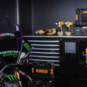 DEWALT di nuovo Official Supplier del team Monster Energy Yamaha MotoGP