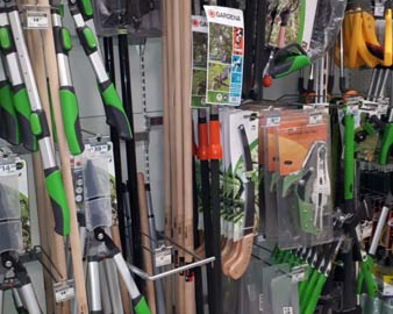 Bricofer, macchine e utensili per il giardino