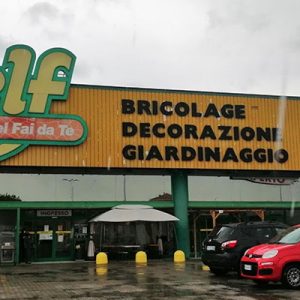 Self chiude Vigevano e al suo posto un ALDI