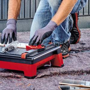 Tagliapiastrelle a batteria di Einhell