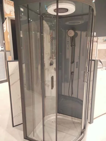 Lo showroom Evoluzione Brico a Bovalino (RC)