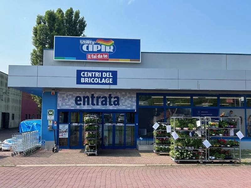 Utility Cipir ad Arona (NO)