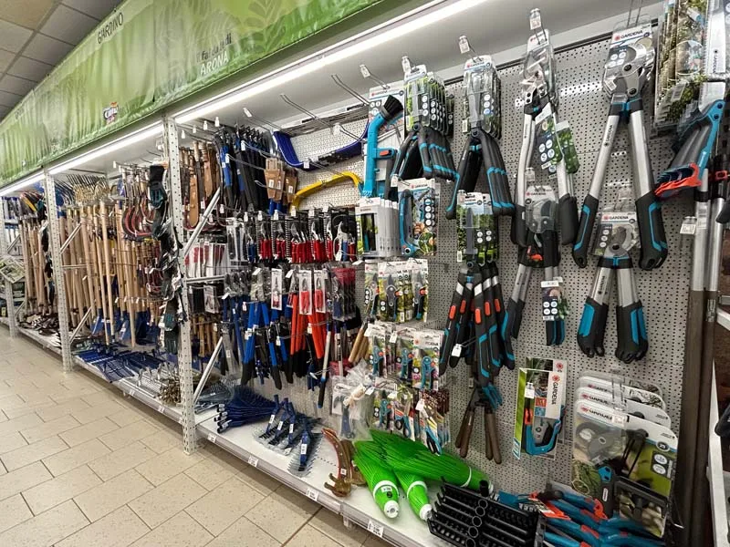 Utility Cipir ad Arona (NO)