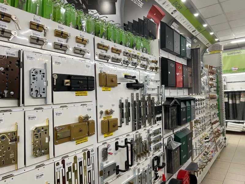 Utility Cipir ad Arona (NO)