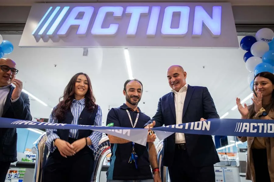 L'inaugurazione del 100° negozio a Nola (NA)