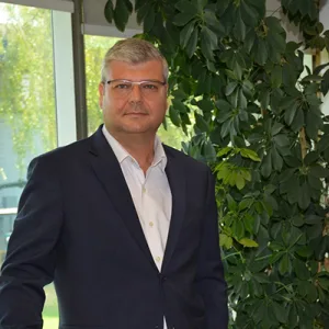 Albert Lipperheide alla guida dei mercati Consumer & Craftsmen di Henkel Adhesive Technologies