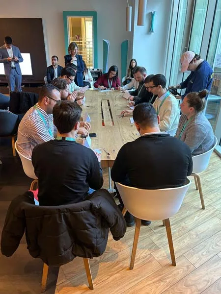 "The Apprenticeship Academy", Brico io e Adecco