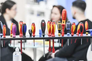 Germania, cala il mercato 2024 del fai-da-te ma i produttori e i rivenditori non mollano