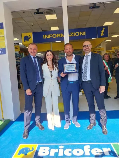 Bricofer a Camposano (Na)