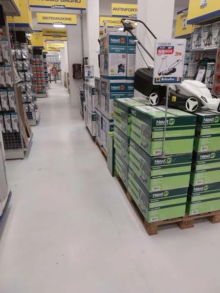 Bricofer a Camposano (Na)