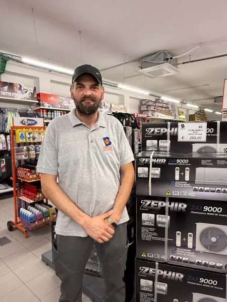 Mauro Benatti, responsabile del punto vendita