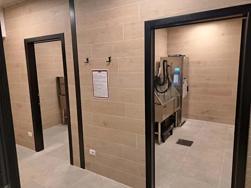 Viridea Cusago, lo spazio toelettatura cani