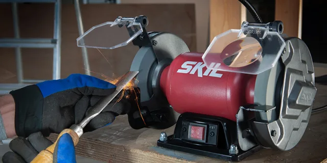 SKIL 1355 AA: la nuova mola da banco che unisce potenza, precisione e sicurezza