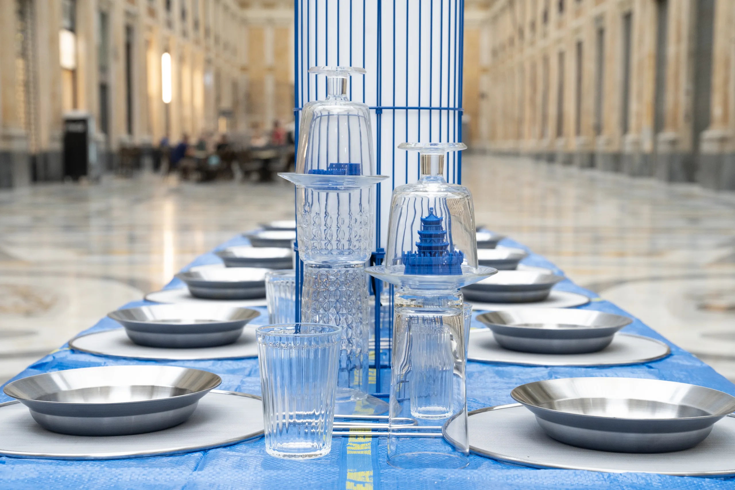 Ikea, “Le tavole in giro”: Napoli