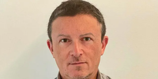 Deroma, il colosso dei vasi in terracotta forma e assume