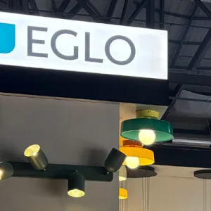 Il vetro torna protagonista nel 2026 di Eglo