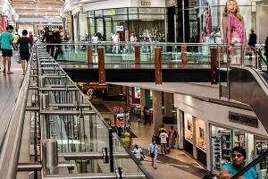 Cambiano gli acquisti e cambia la distribuzione