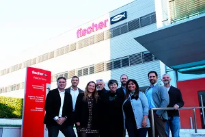 Dietro le quinte di fischer: persone, processi e idee che costruiscono il fissaggio