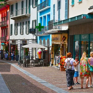 Retail italiano: meno punti vendita ma superfici in crescita