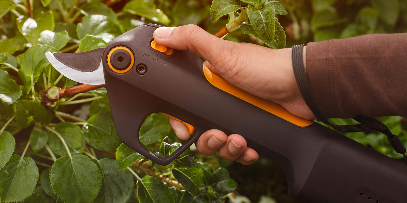 forbici a batteria Fiskars