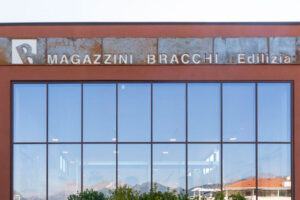 Eternoo acquisisce Magazzini Bracchi Edilizia